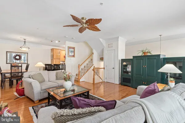 $4,100 | 5114 O'Neill Lane, Alexandria, VA 22304
