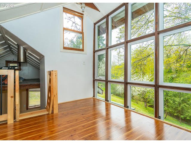2008 Southwest Taylors Ferry Road Portland, OR 97219 - Photo 21 of 31 Gallery Image 21