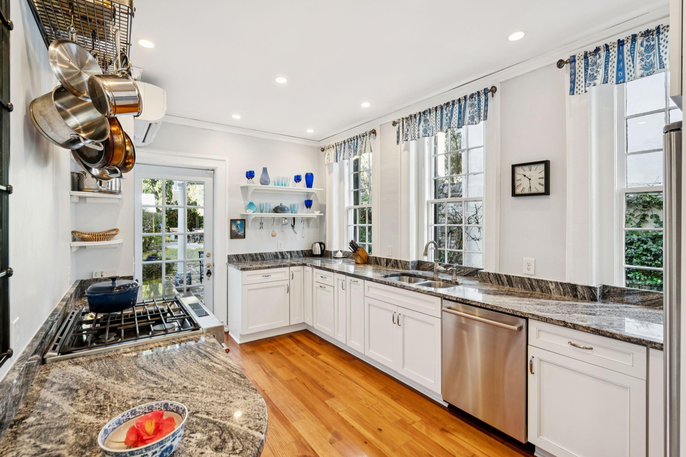 79 Church Street Charleston, SC 29401 - Photo 19 of 61 79ChurchSt -034