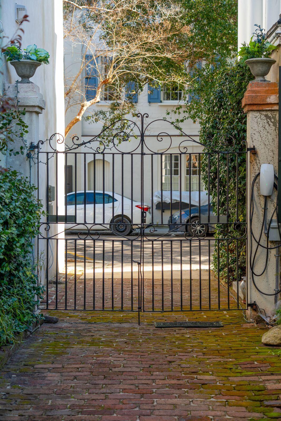 79 Church Street Charleston, SC 29401 - Photo 54 of 61 79ChurchSt -088