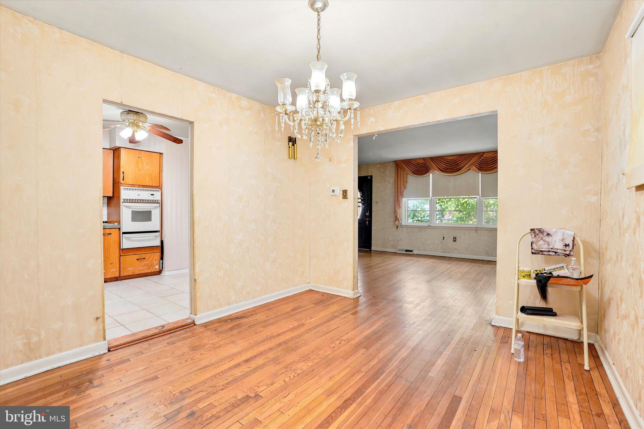 858 Hilldale Road Glenside, PA 19038 - Photo 7 of 29