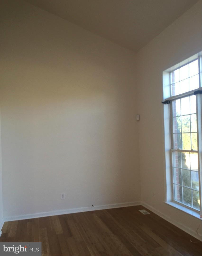 9645 Magledt Road Baltimore, MD 21234 - Photo 2 of 10 Interior (General)
