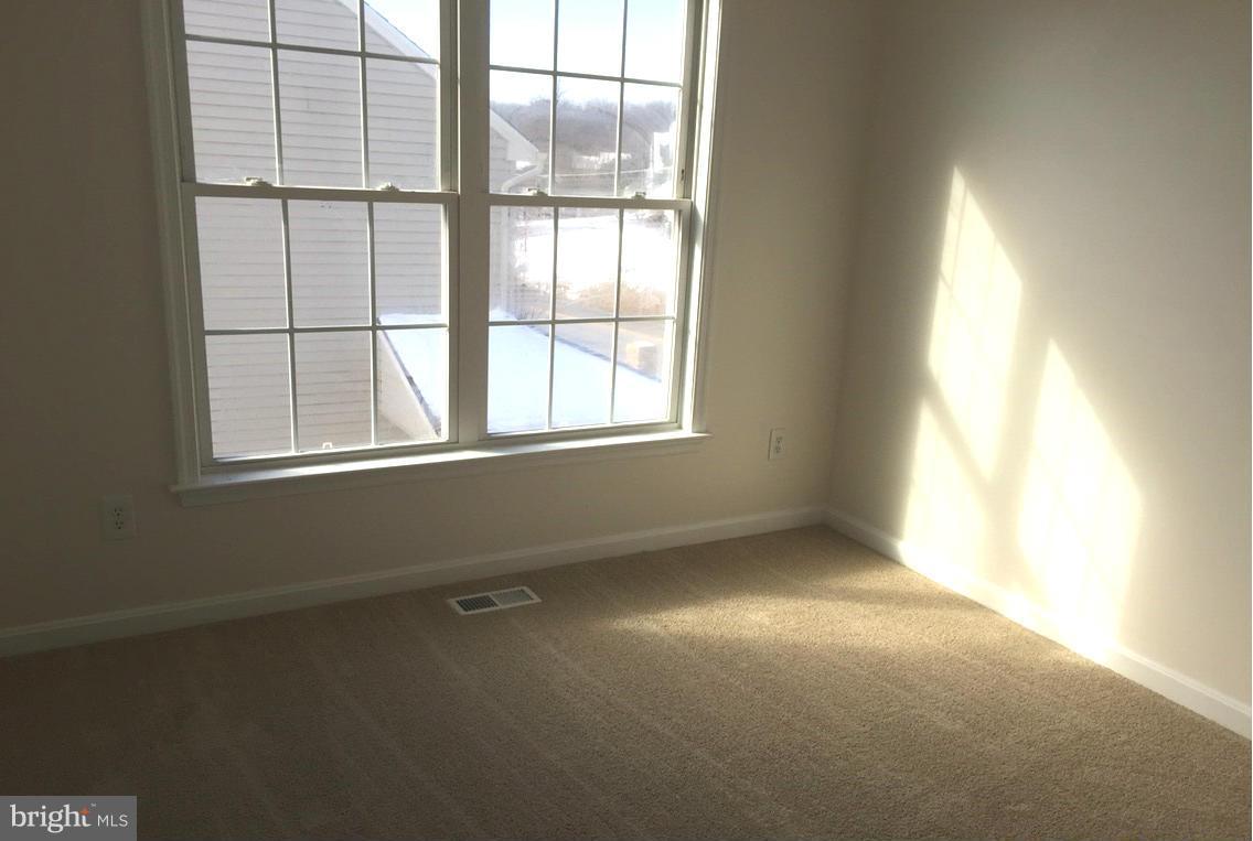 9645 Magledt Road Baltimore, MD 21234 - Photo 6 of 10 Interior (General)