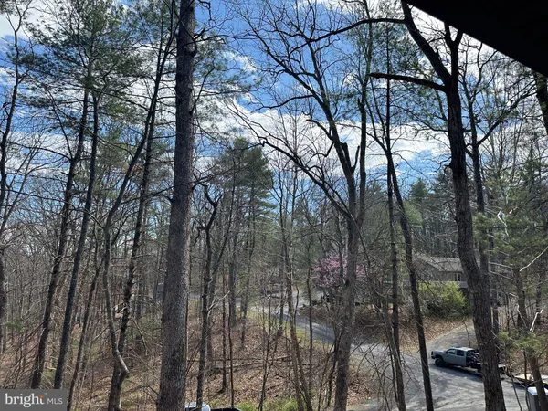 $325,000 | 5 Pin Oak Lane, Mount Jackson, VA 22842