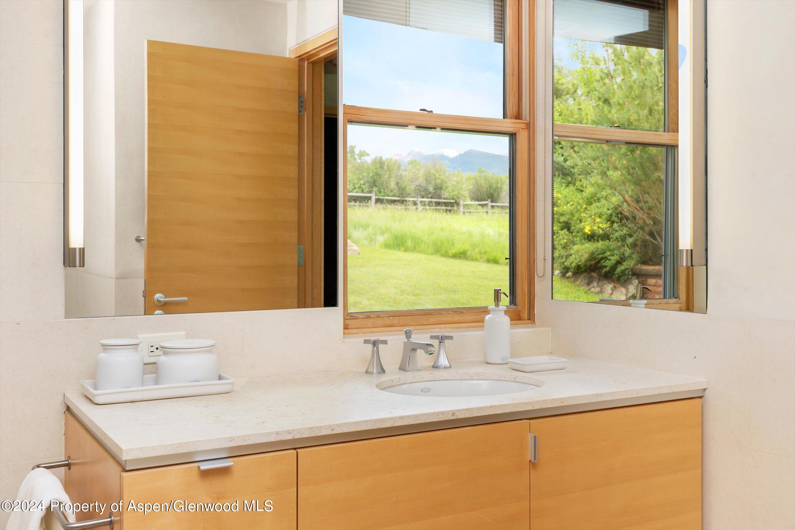 720 Nell Erickson Road Aspen, CO 81612 - Photo 31 of 36 27-700NellErikson_HiRes_06252021019