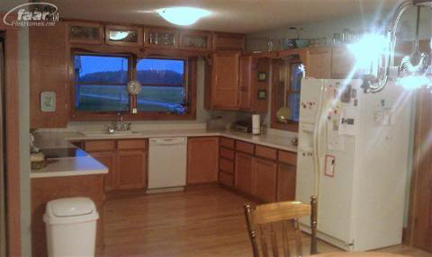 4720 South Block Road Frankenmuth, MI 48734 - Photo 16 of 38 20261274-15.JPG