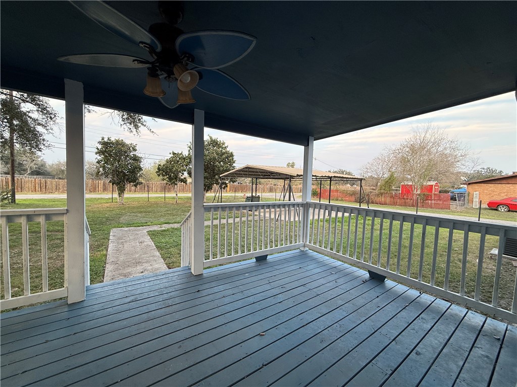 917 Corazan Street Alice, TX 78332 - Photo 15 of 37 a view of porch with wooden floor