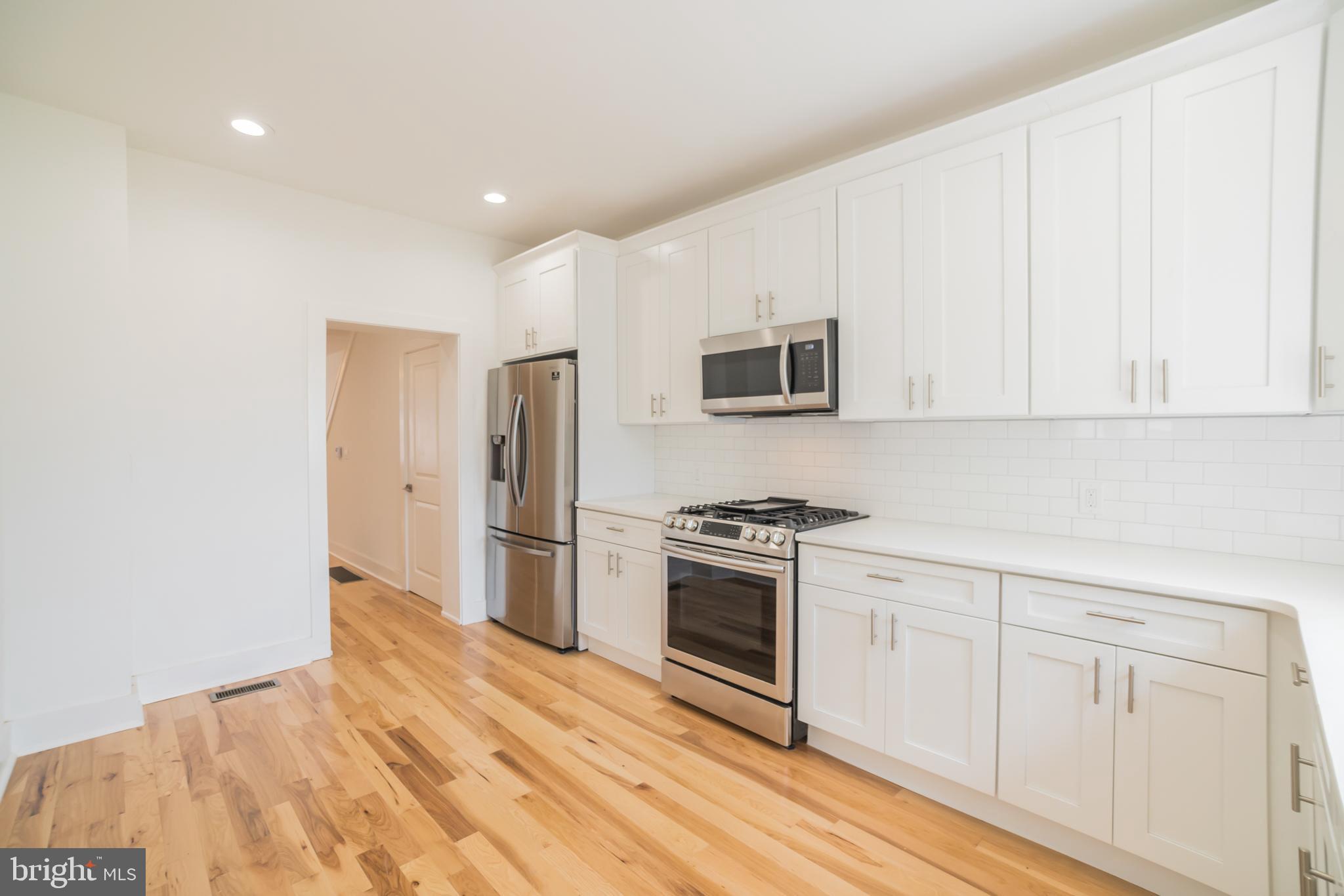 124 Ripka Street Philadelphia, PA 19127 - Photo 8 of 30 Kitchen