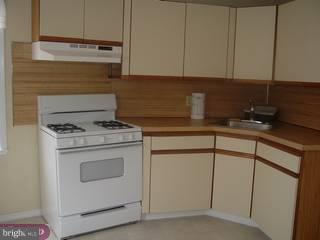 1703 Chambers Street Hamilton, NJ 08610 - Photo 3 of 6