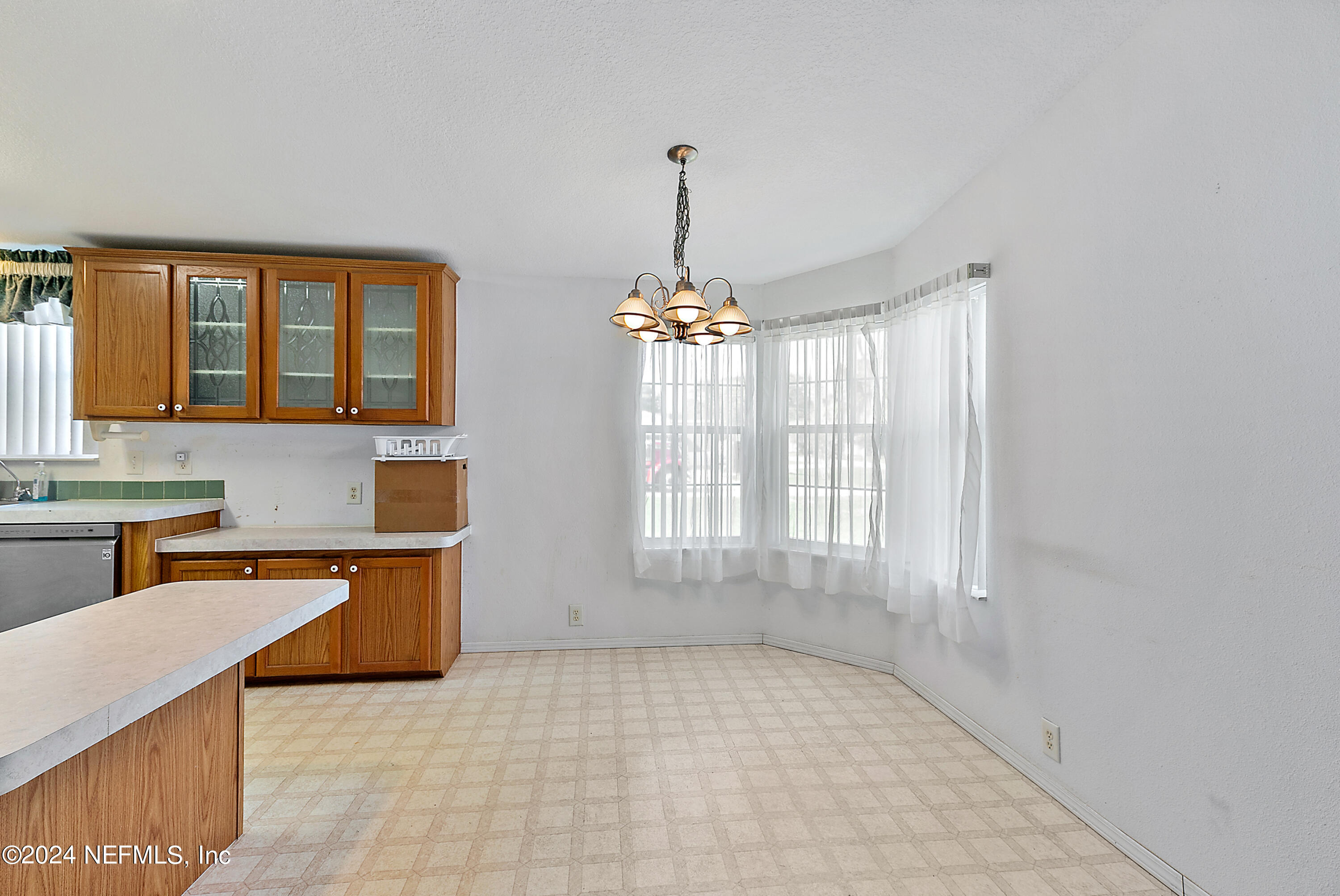 135 Riverside Avenue Satsuma, FL 32189 - Photo 10 of 19 Dining Room