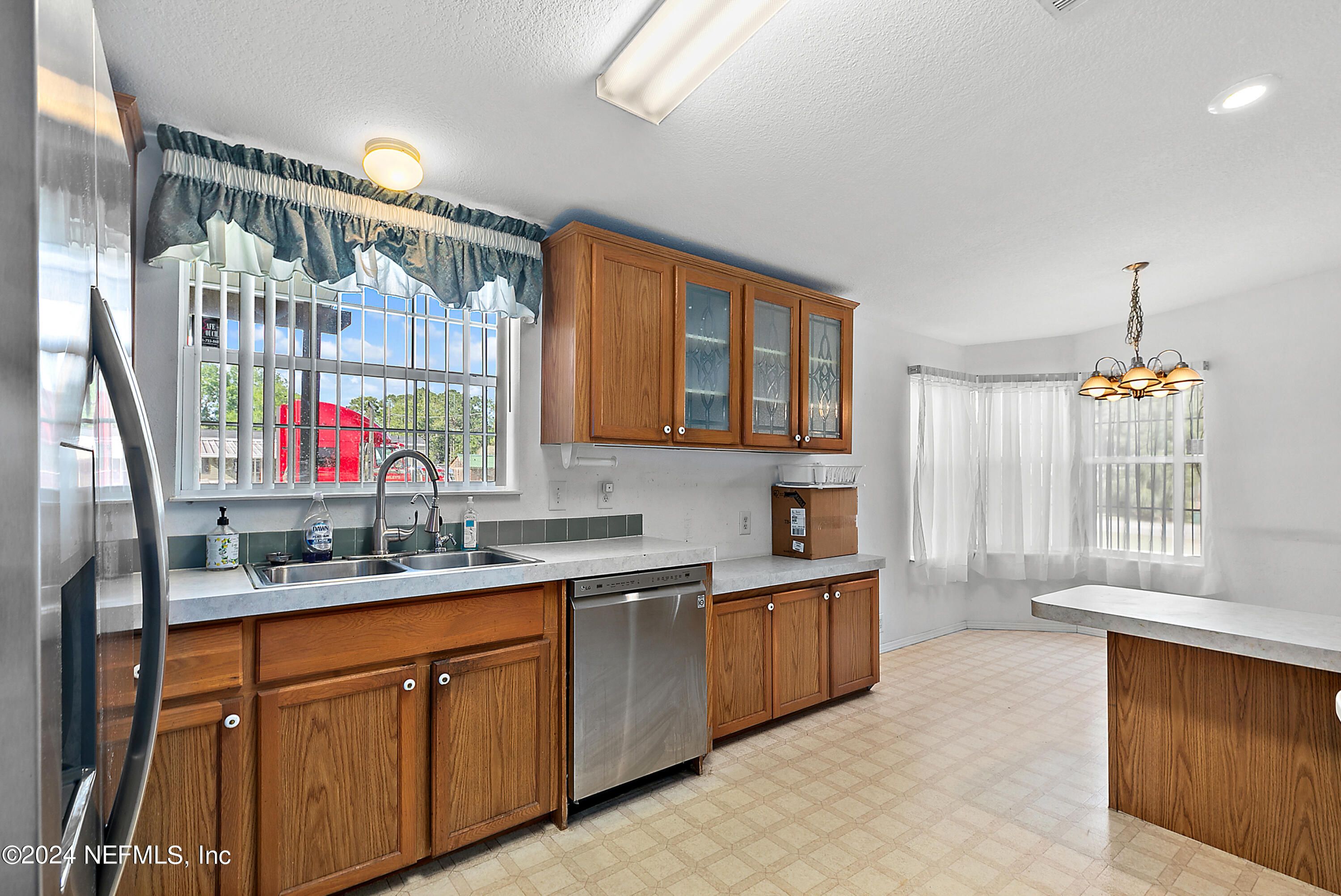 135 Riverside Avenue Satsuma, FL 32189 - Photo 12 of 19 Kitchen