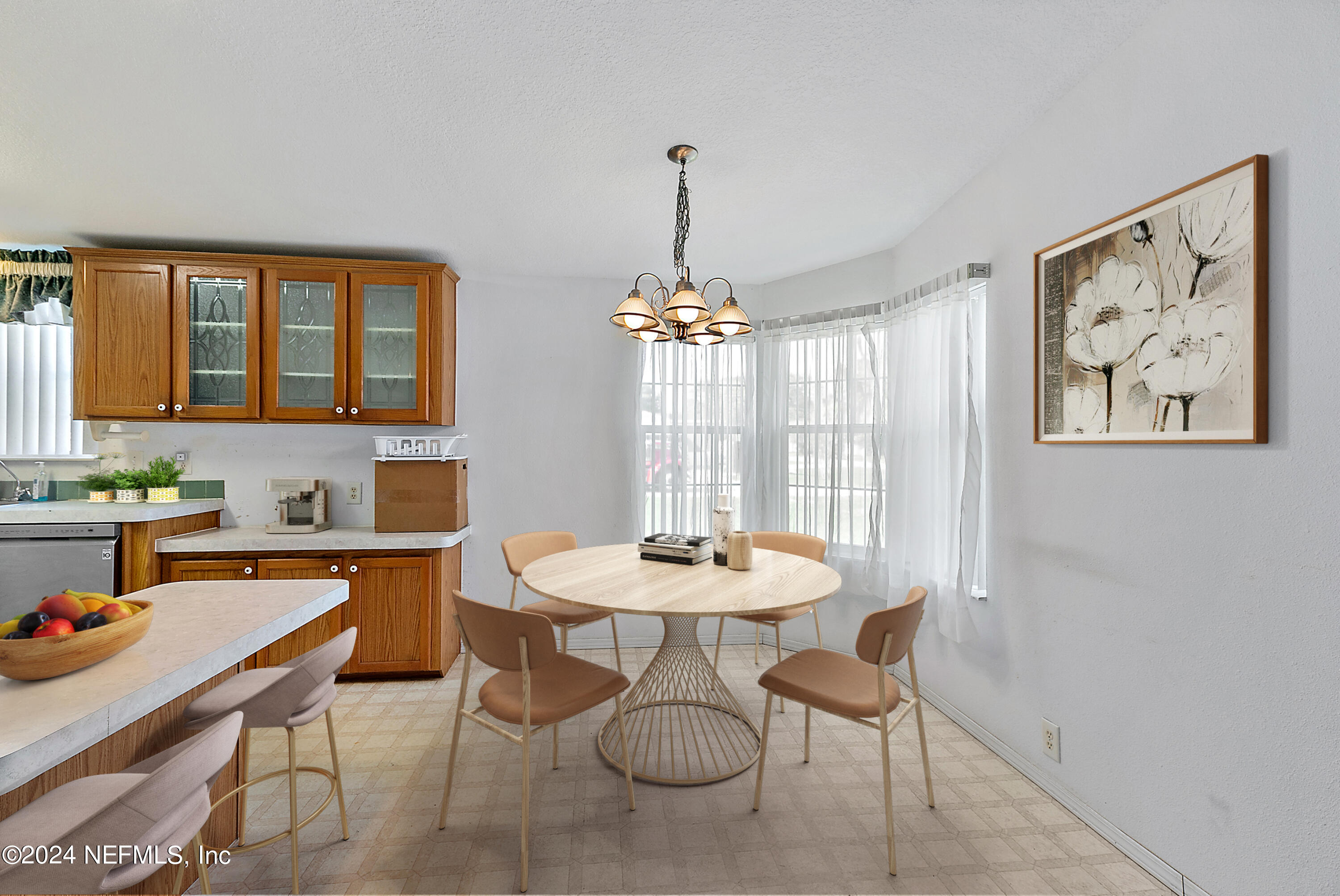 135 Riverside Avenue Satsuma, FL 32189 - Photo 9 of 19 Dining Room Virtually Staged