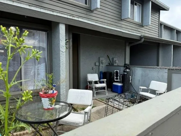 $160,000 | 251 Orange Grove Drive, Unit 6, Ormond Beach, FL 32174