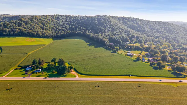 $1,590,000 | 0 Us Highway, La Crosse, WI 54601