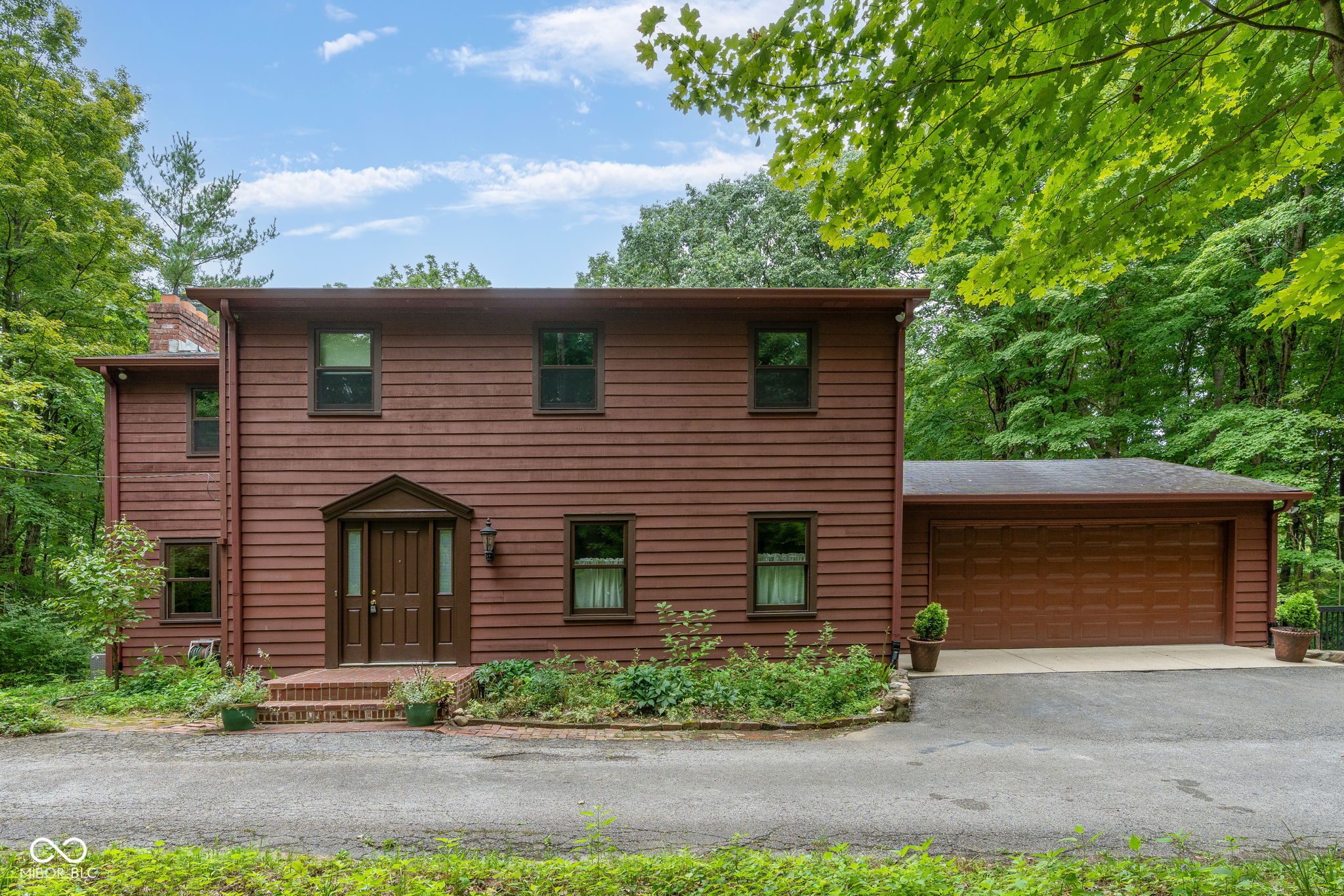 6631 Lee Road Indianapolis, IN 46236 - Photo 2 of 37