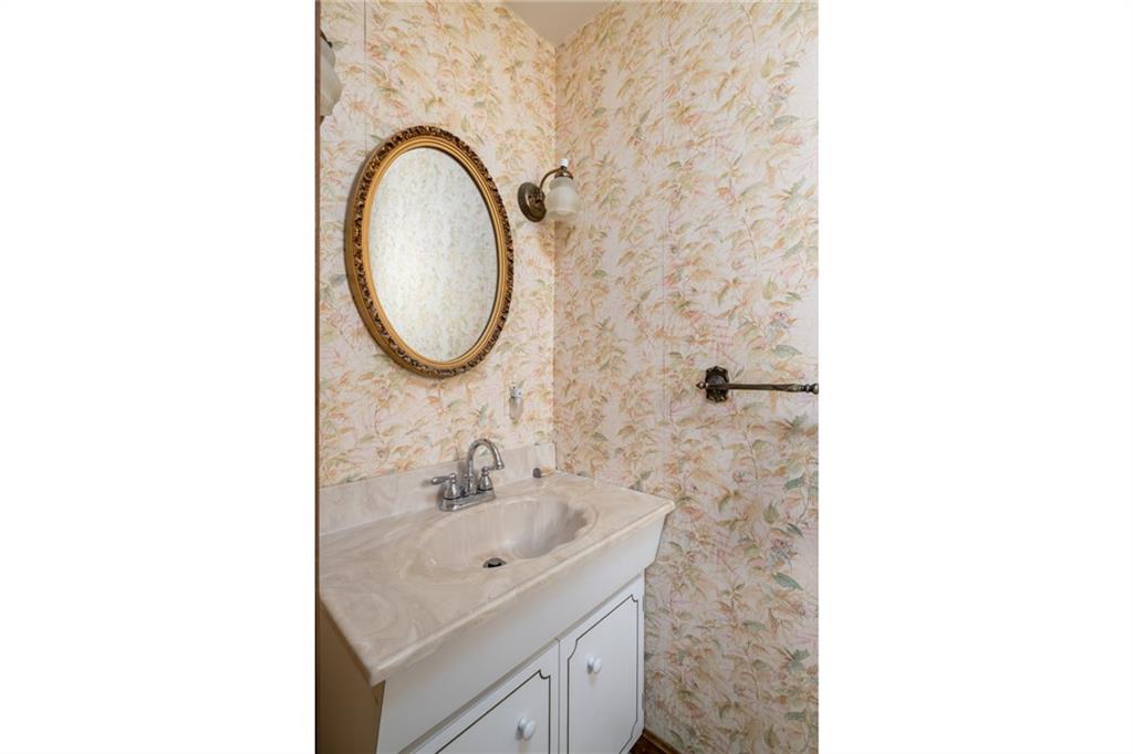 292 Franklin Farms Road Washington, PA 15301 - Photo 6 of 21 Gallery Image 6