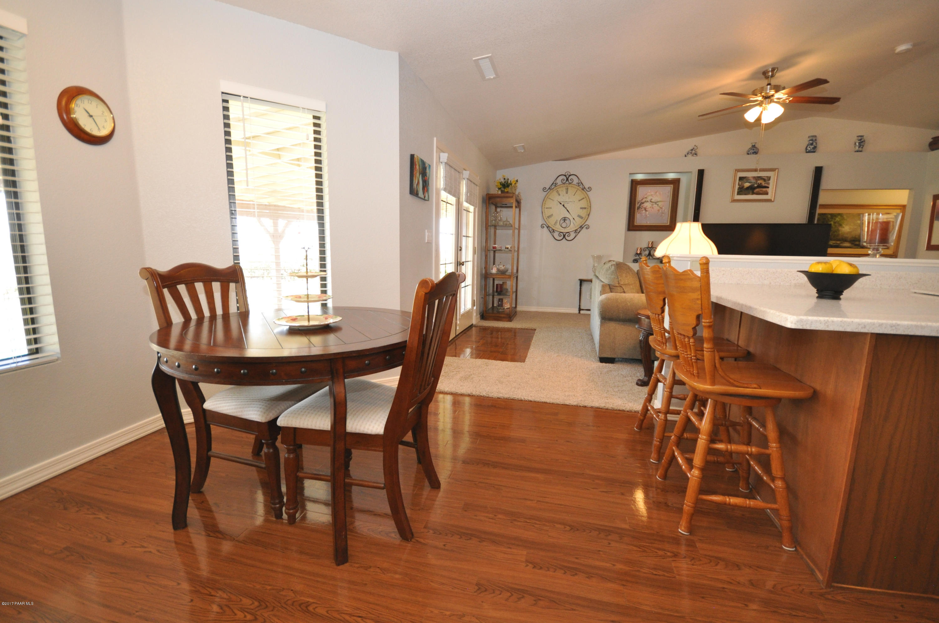 21490 Shotgun Ridge Road Paulden, AZ 86334 - Photo 14 of 51 Dining area