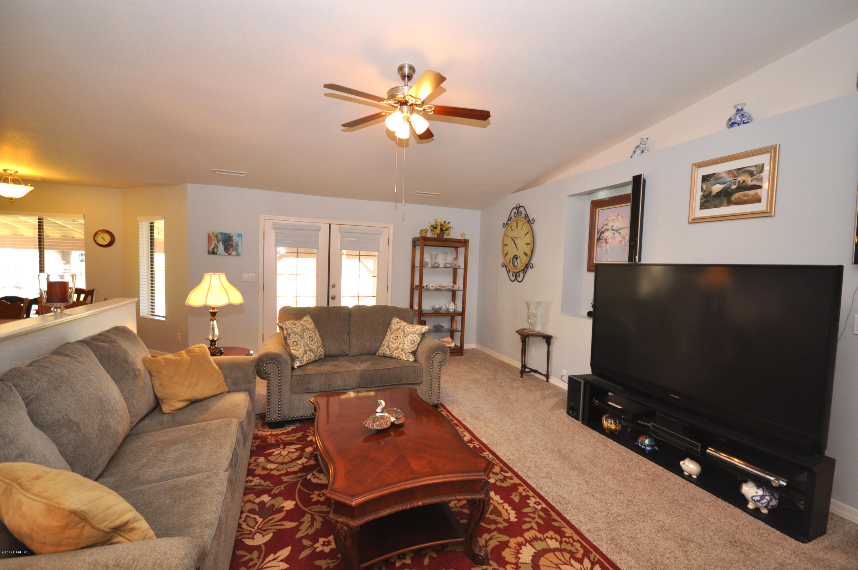 21490 Shotgun Ridge Road Paulden, AZ 86334 - Photo 8 of 51 Living room