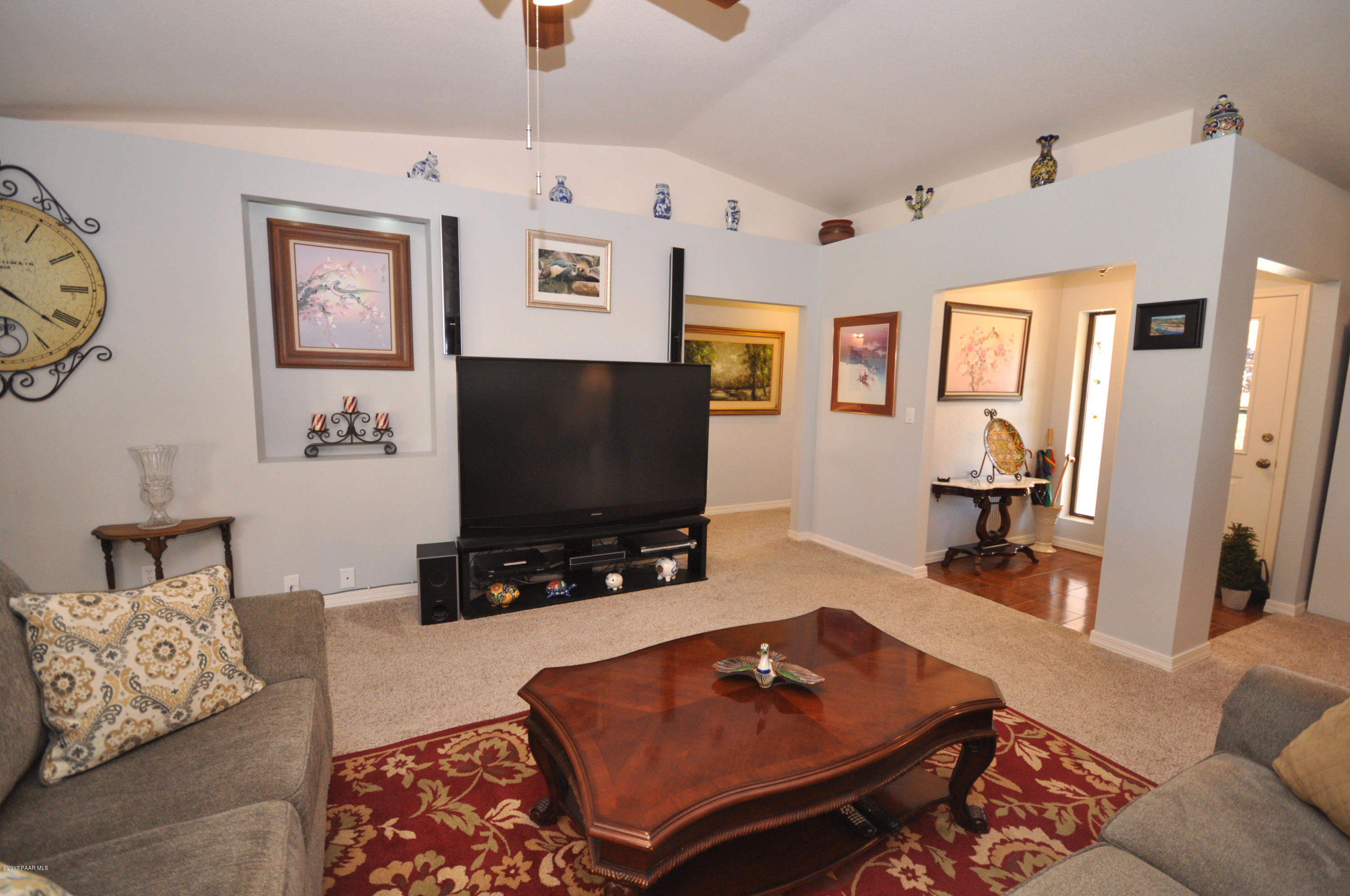 21490 Shotgun Ridge Road Paulden, AZ 86334 - Photo 9 of 51 Living room
