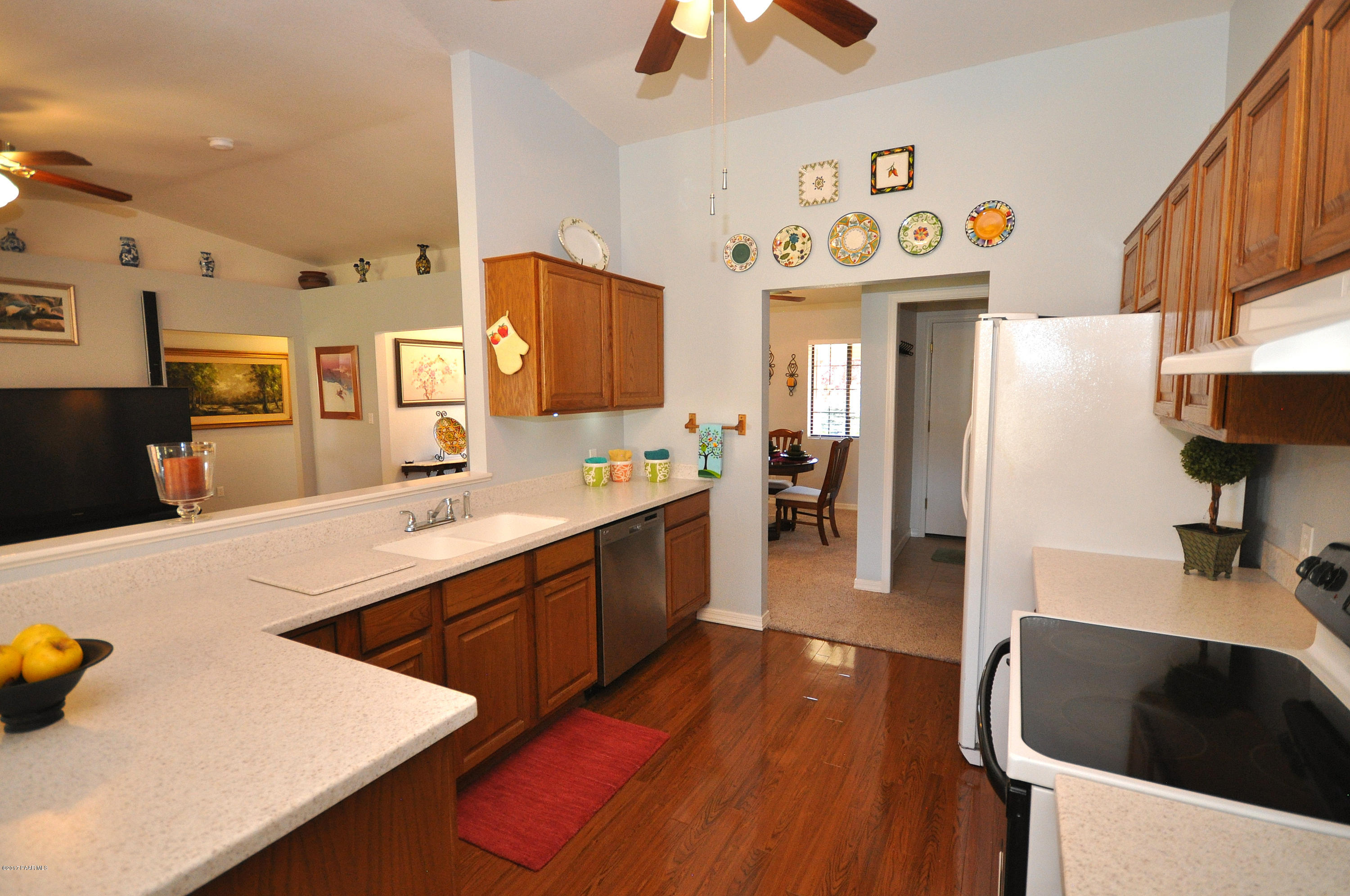 21490 Shotgun Ridge Road Paulden, AZ 86334 - Photo 10 of 51 Kitchen