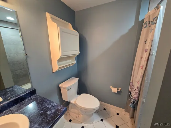 $2,750 | 161 Foxpoint West, Amherst, NY 14221