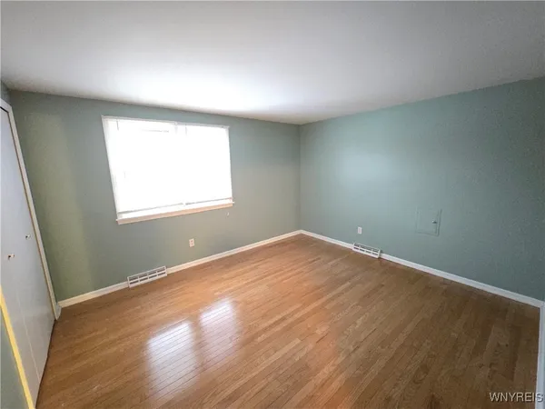 $2,750 | 161 Foxpoint West, Amherst, NY 14221