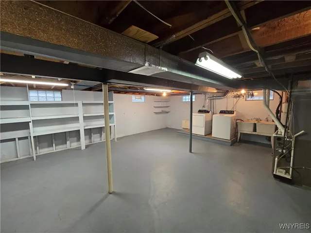 $2,750 | 161 Foxpoint West, Amherst, NY 14221