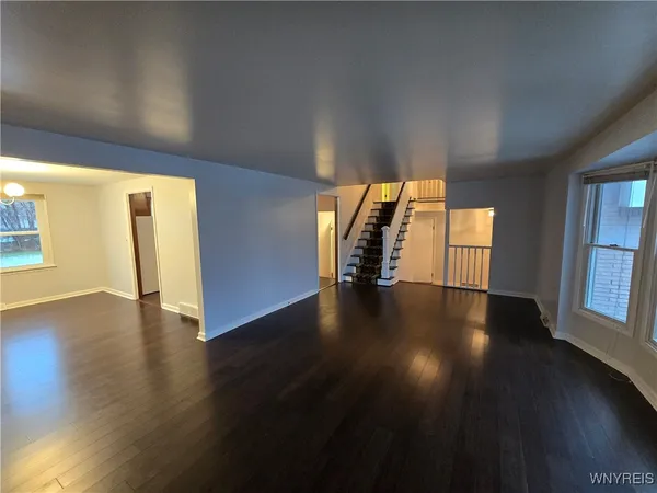$2,750 | 161 Foxpoint West, Amherst, NY 14221