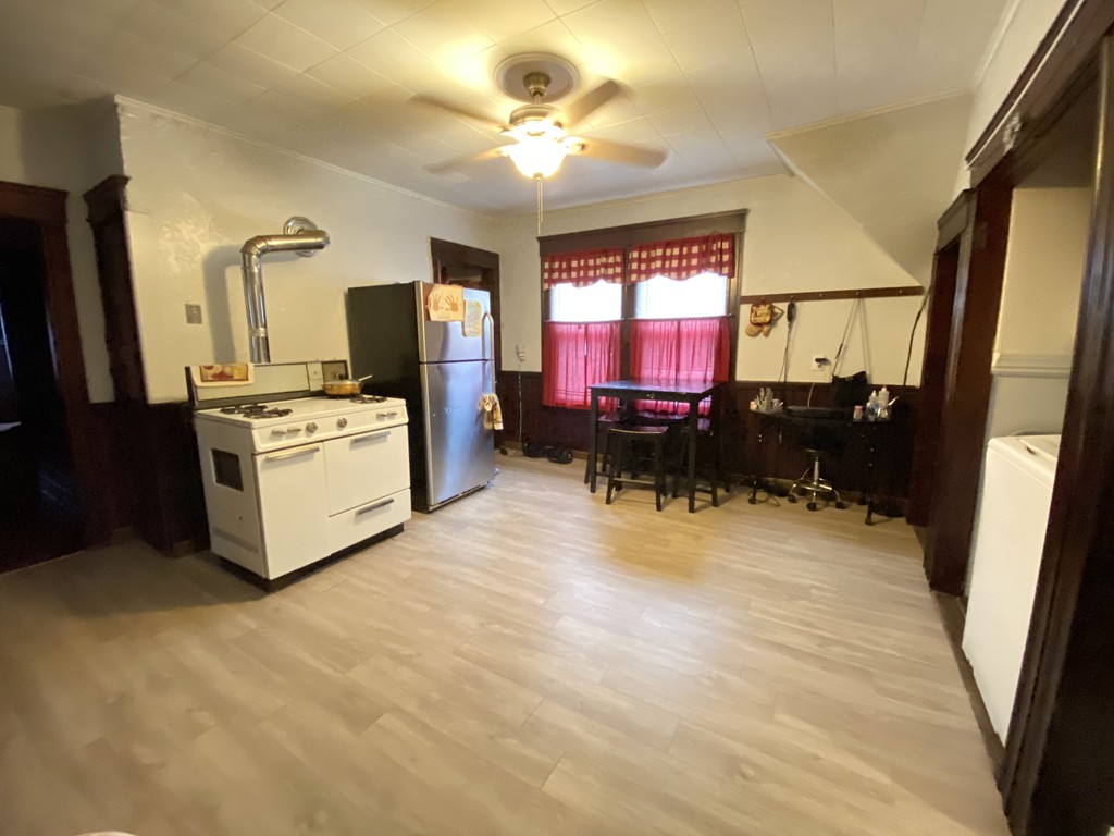 16 Hillside Street Worcester, MA 01610 - Photo 14 of 36