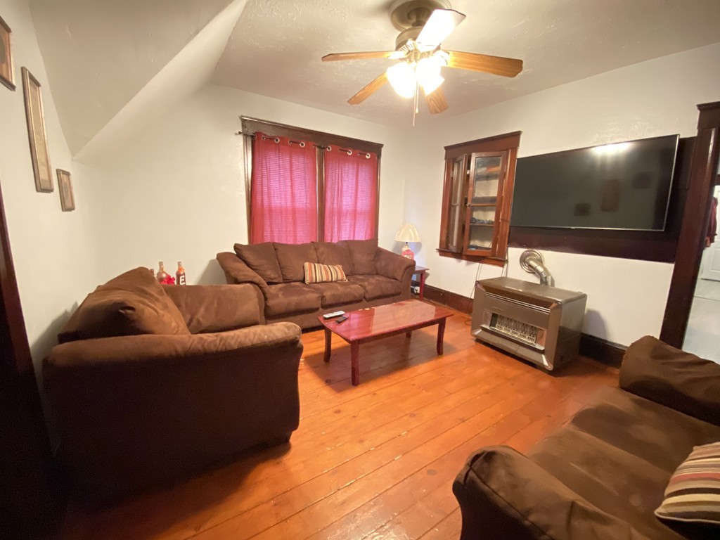 16 Hillside Street Worcester, MA 01610 - Photo 21 of 36