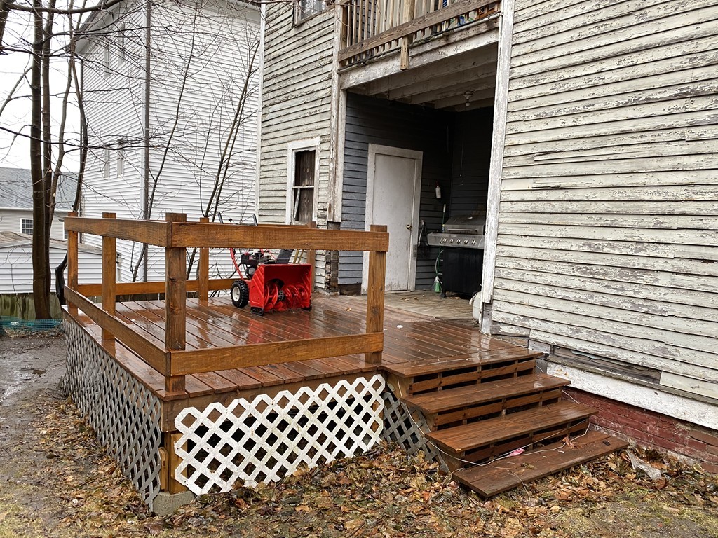 16 Hillside Street Worcester, MA 01610 - Photo 33 of 36