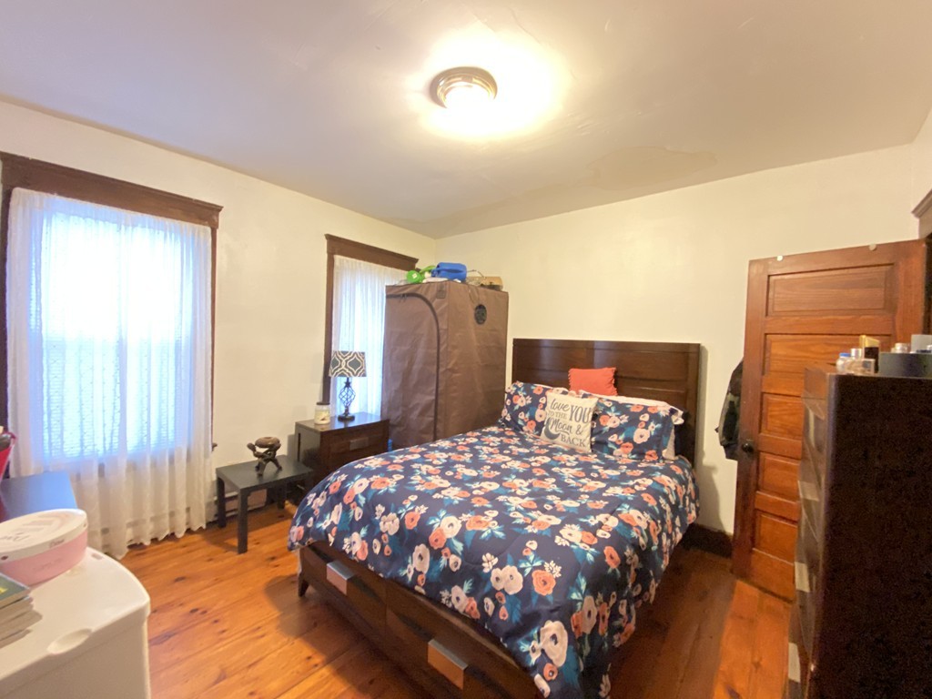 16 Hillside Street Worcester, MA 01610 - Photo 8 of 36