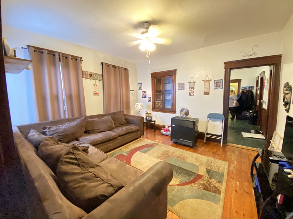 16 Hillside Street Worcester, MA 01610 - Photo 10 of 36