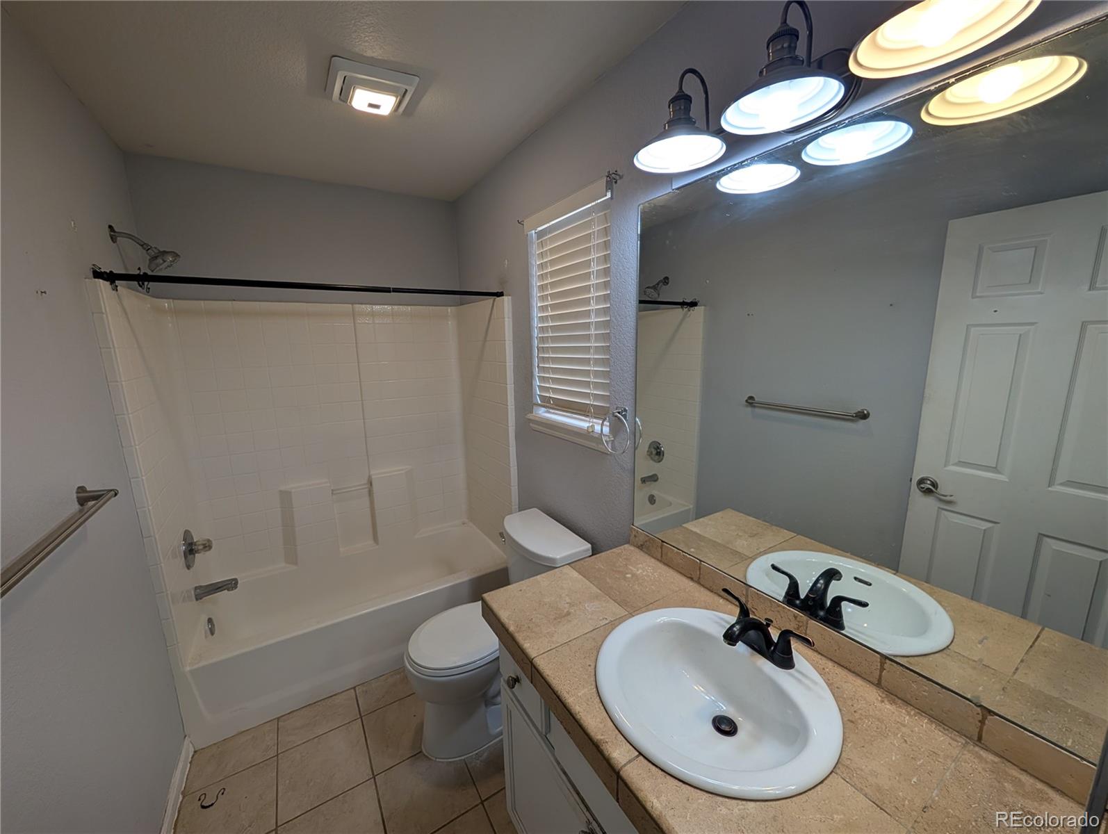 3230 South Decatur Street Sheridan, CO 80236 - Photo 14 of 27 Gallery Image 14