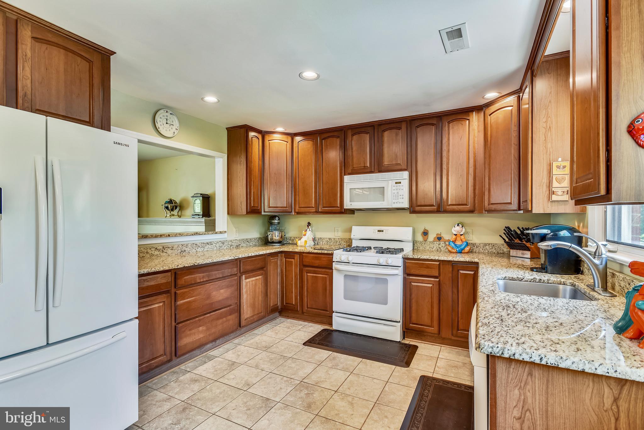 132 Prospect Drive Southwest Leesburg, VA 20175 - Photo 9 of 30