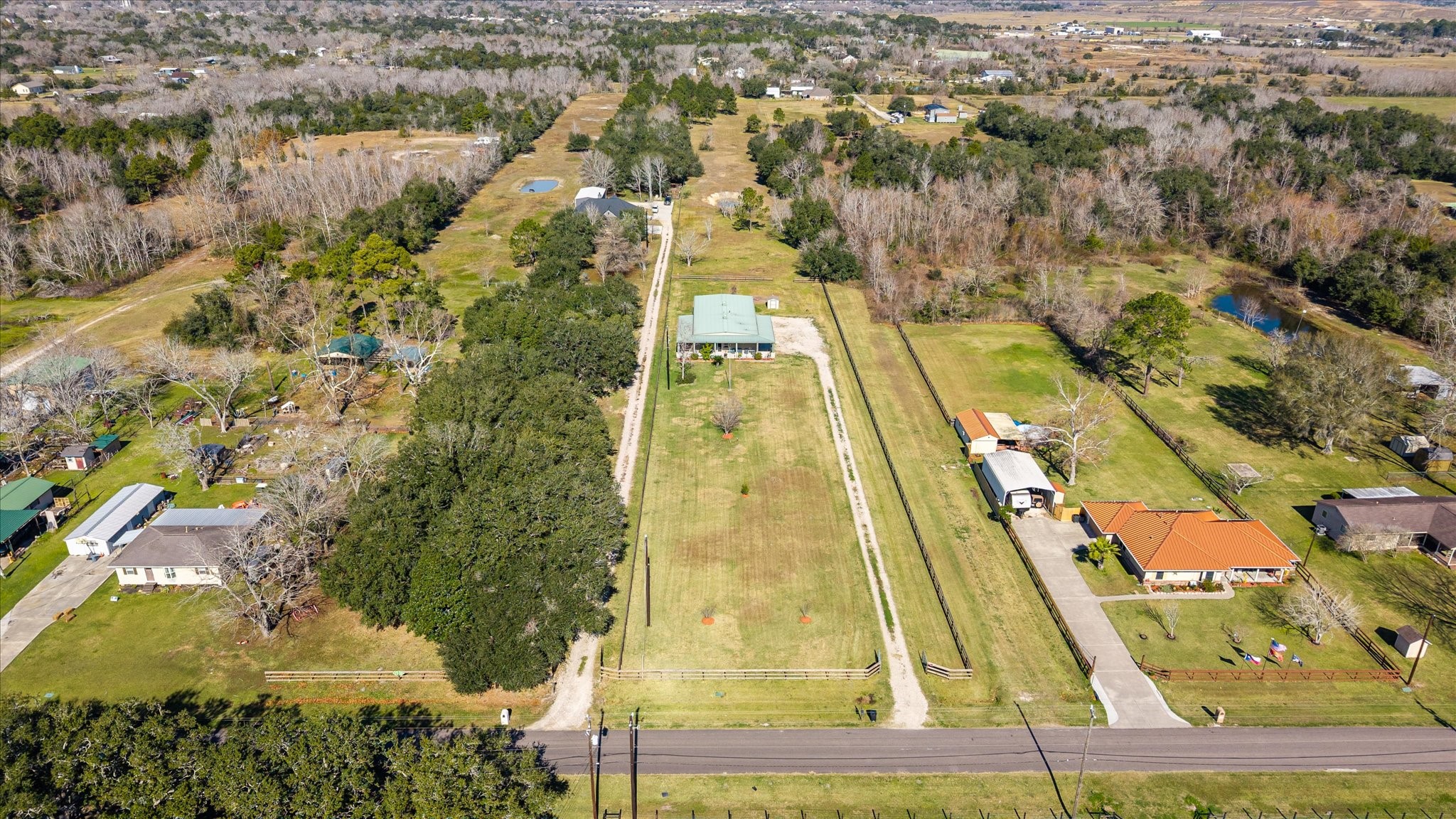 11578 28th Street Santa Fe, TX 77510 - Photo 38 of 46 a view of residential houses with yard