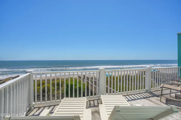 $979,000 | 3976 Island Drive, North Topsail Beach, NC 28460