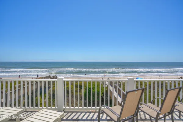 $979,000 | 3976 Island Drive, North Topsail Beach, NC 28460