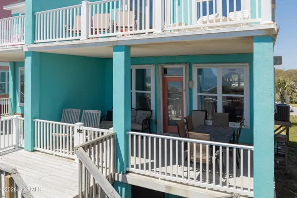 $979,000 | 3976 Island Drive, North Topsail Beach, NC 28460