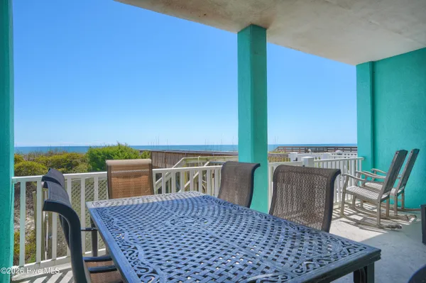 $979,000 | 3976 Island Drive, North Topsail Beach, NC 28460