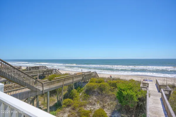 $979,000 | 3976 Island Drive, North Topsail Beach, NC 28460