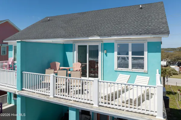 $979,000 | 3976 Island Drive, North Topsail Beach, NC 28460