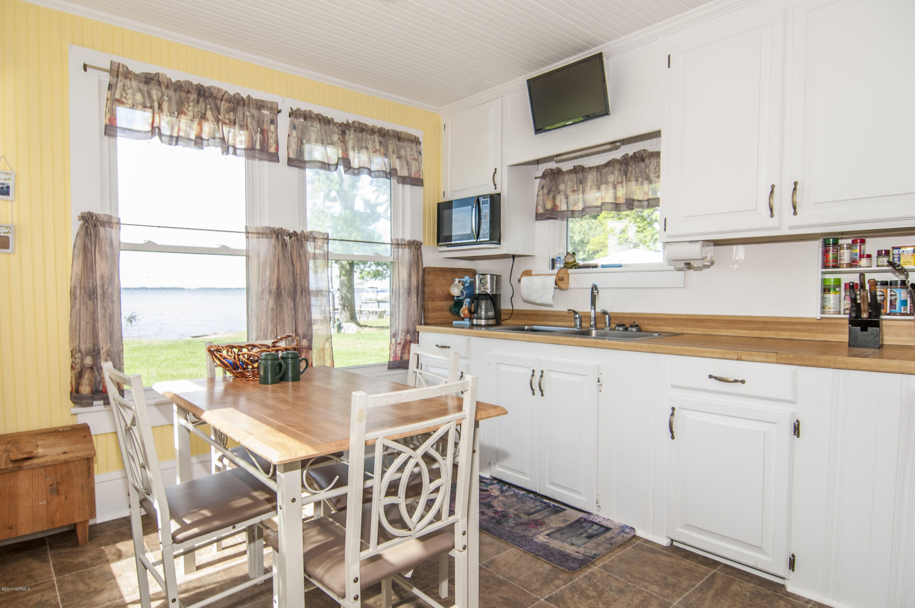 95 Rest Haven Road Bath, NC 27808 - Photo 31 of 63 95RestHavenStills0008200001