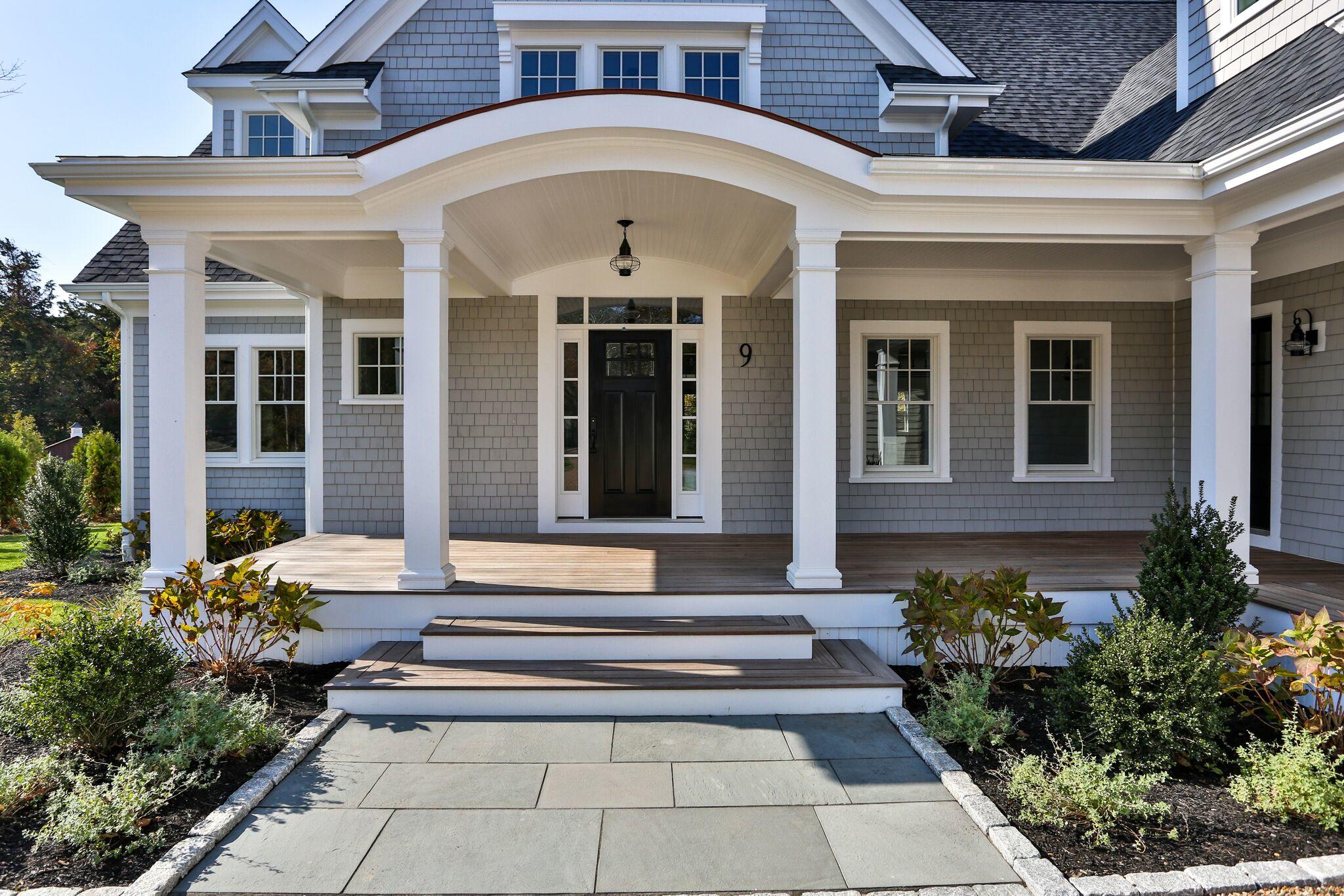 9 Jericho Road Dennis, MA 02638 - Photo 3 of 42 a front view of a house