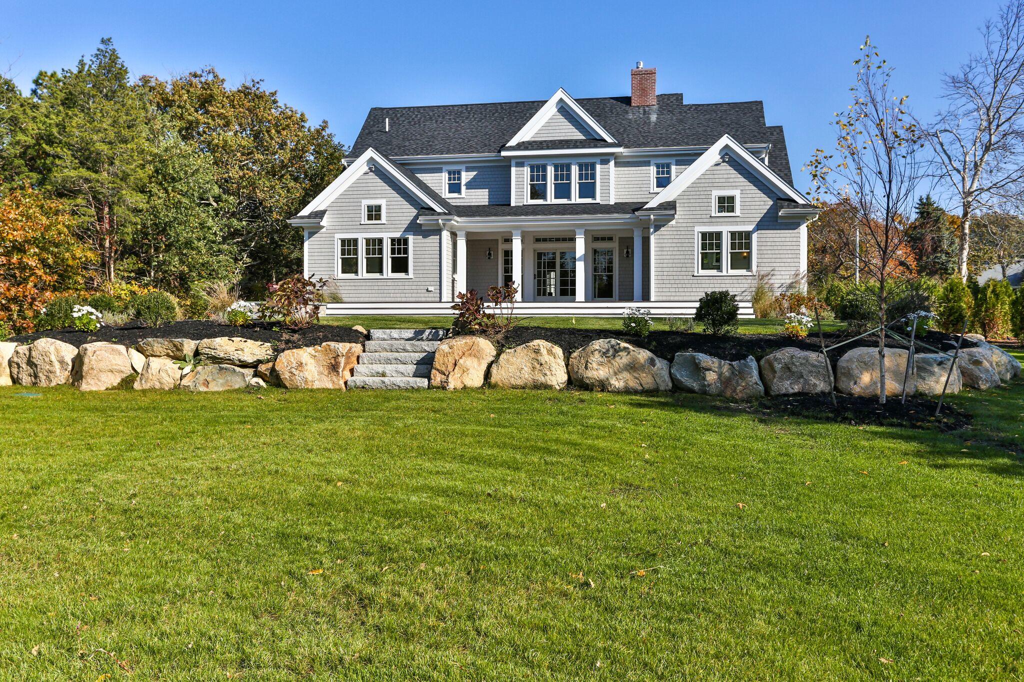 9 Jericho Road Dennis, MA 02638 - Photo 38 of 42 a front view of a house with garden
