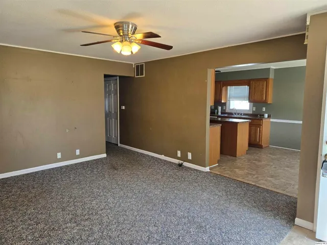 $125,000 | 317 Mechanic Street, Mount Sterling, IL 62353