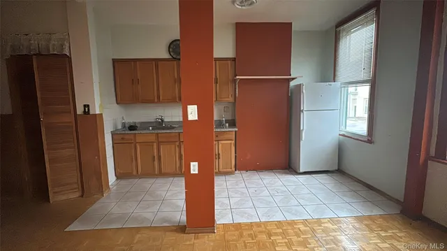 a view of a park with entertaining space