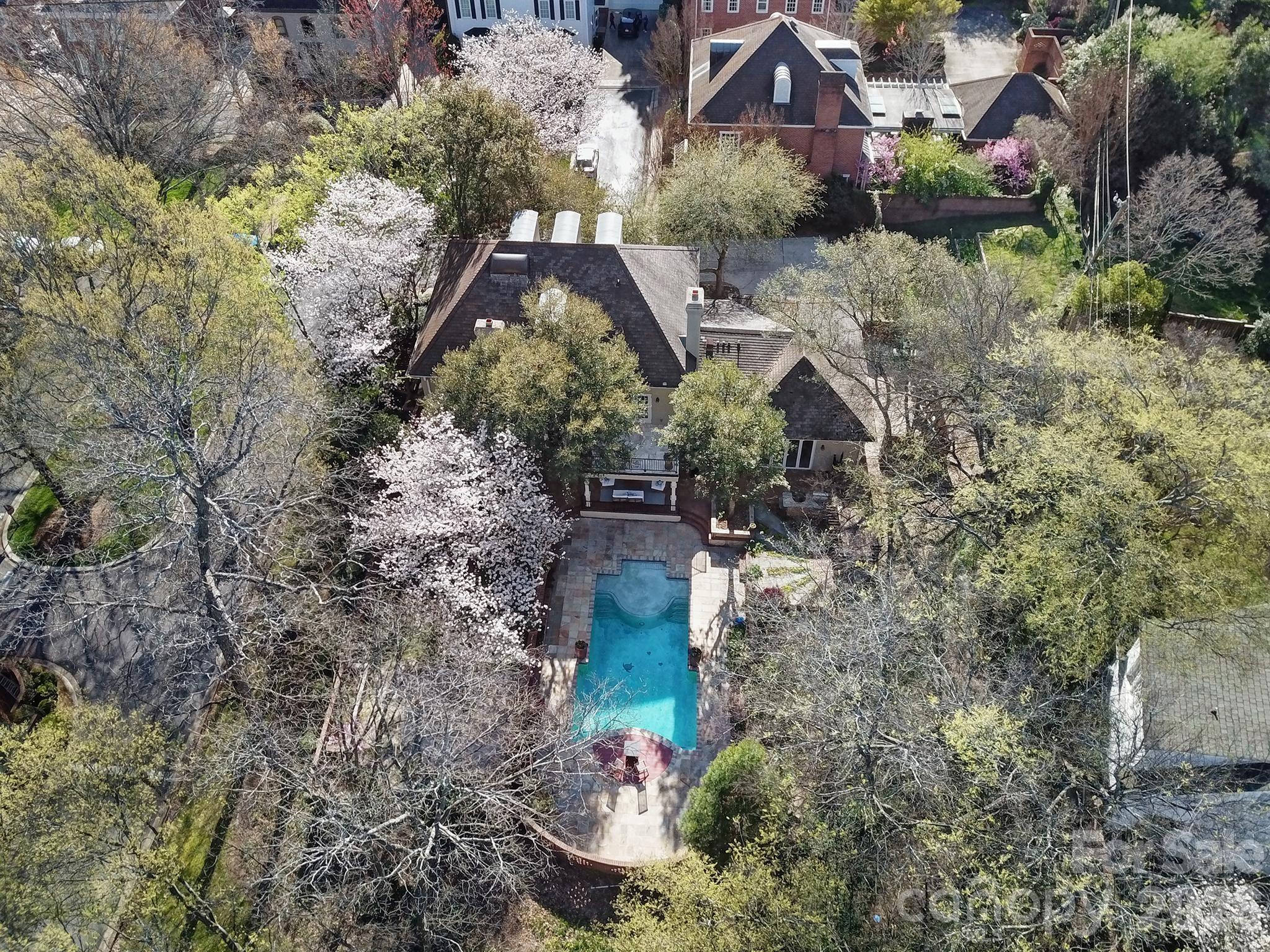 2132 Rolston Drive Charlotte, NC 28207 - Photo 38 of 41 an aerial view of house with yard