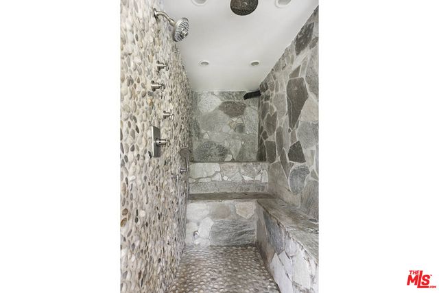 a view of outdoor space