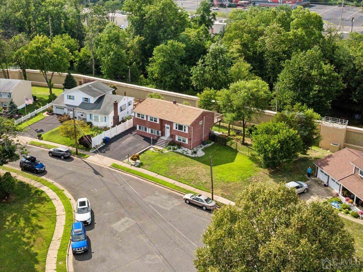 15 Weiss Drive Middlesex, NJ 08846 - Photo 26 of 33 an aerial view of a house with a swimming pool